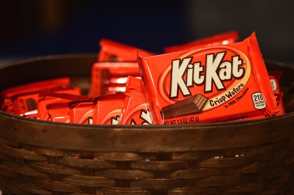 A Comprehensive Candy Treatise For Halloween (Reheat)